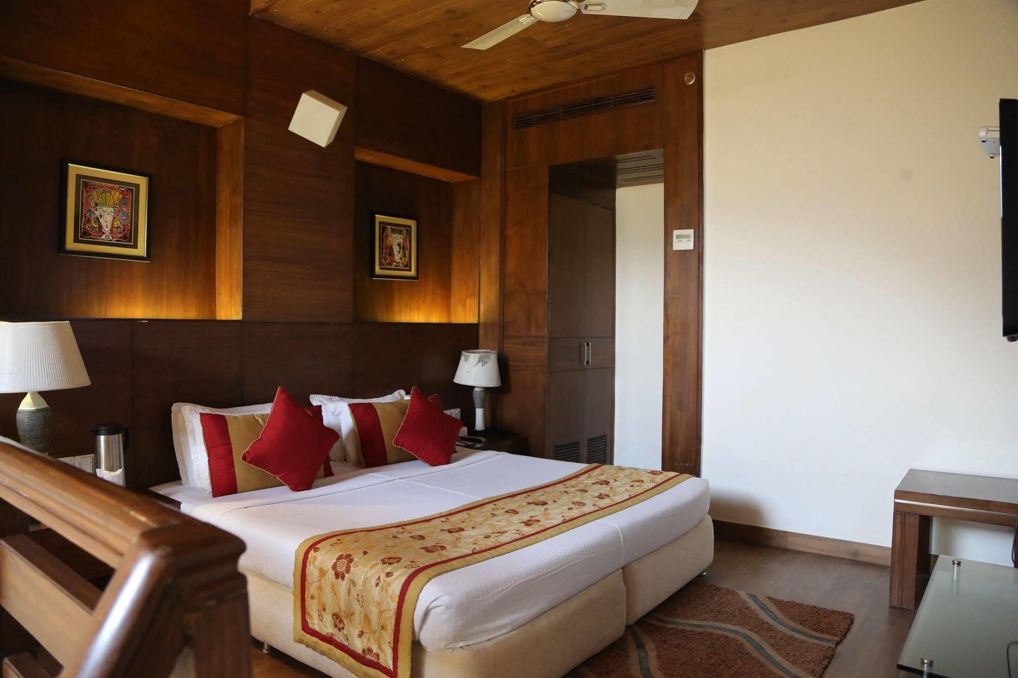 Baba Resorts Dharampur Dharampur  Экстерьер фото